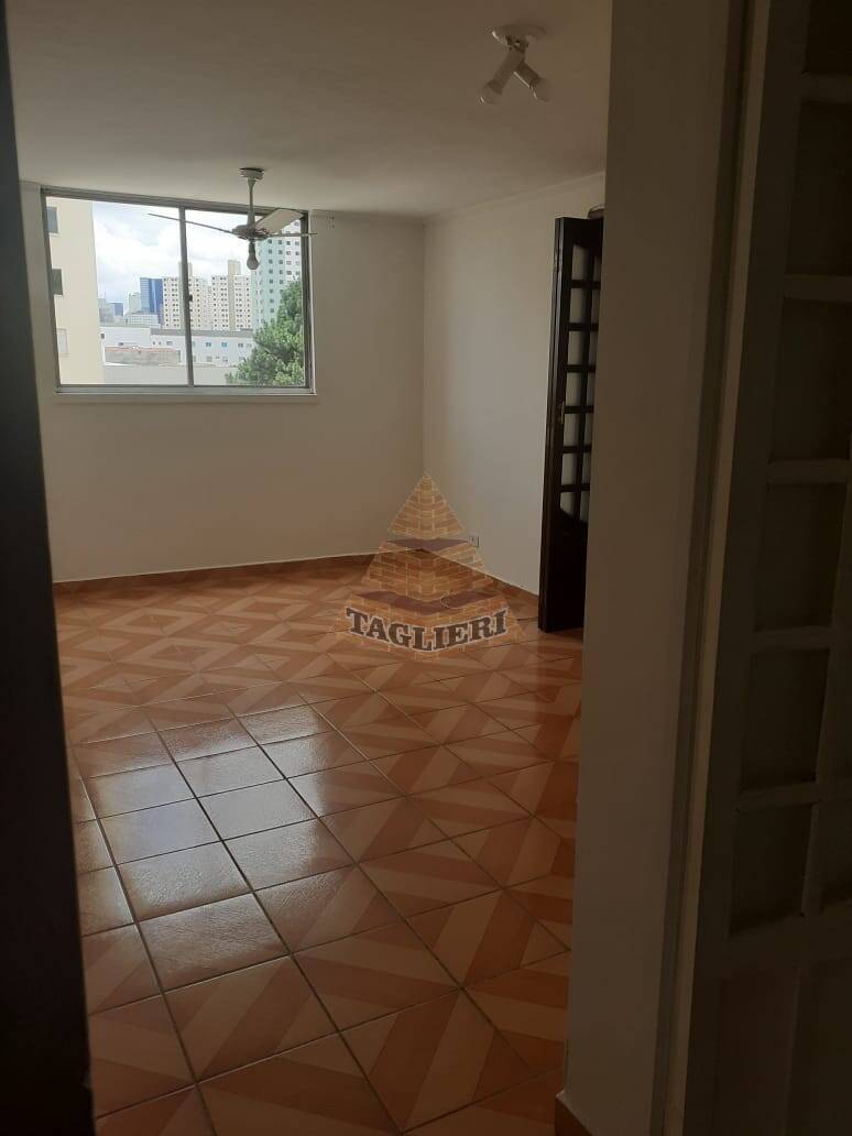 APTO 2 DORM. 1 VAGA FIXA 50 M. AO LADO METRÔ BRAS