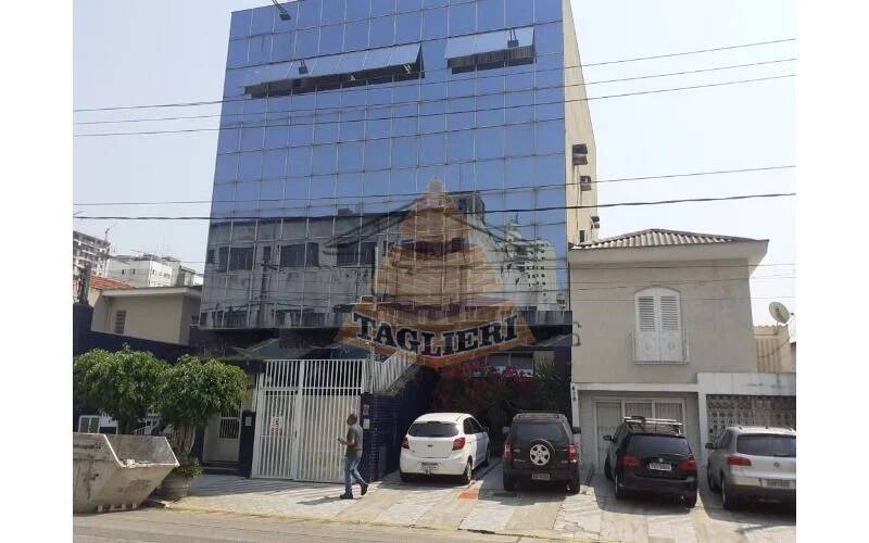 Prédio comercial Tatuapé - Um andar 150mts para alugar. Vende prédio todo