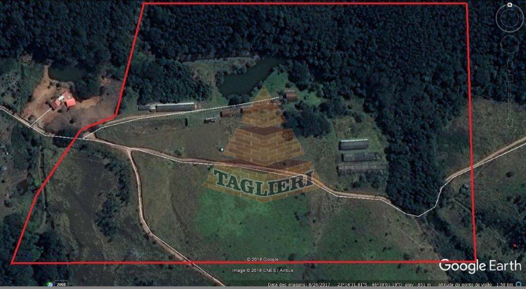 VENDE-SE área total de 45,3 hectares + JAZIDA DE AGUA