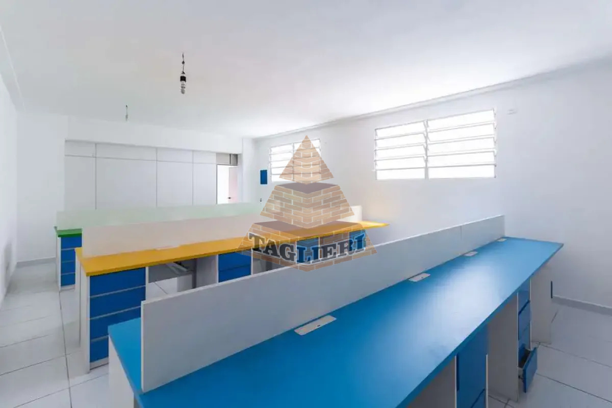 Salão comercial com salas, se tirar drywall fica tudo em vão livre. Tatuapé