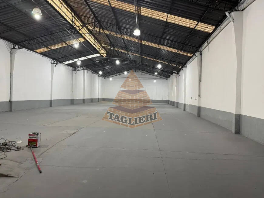 Galpão / Depósito / Armazém para alugar, 750m² - Tatuapé