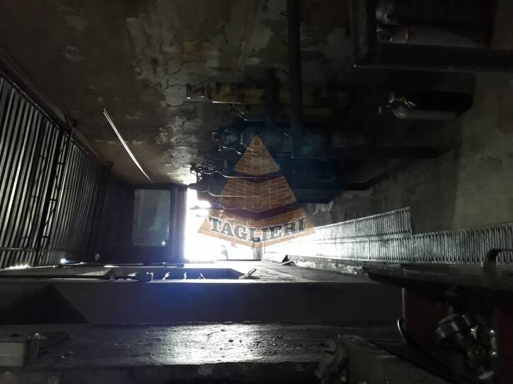 Prédio comercial IPIRANGA 230 MTS